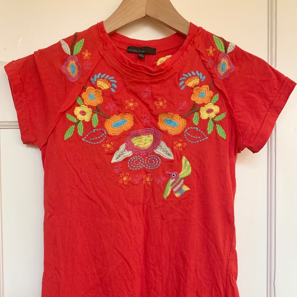 Freda Five Embroidered "Love" T-Shirt - XS/S